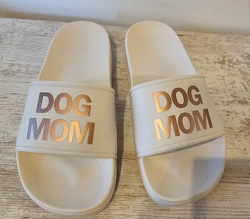Slippers Dog Mom – weiss rosegold – Gr.42